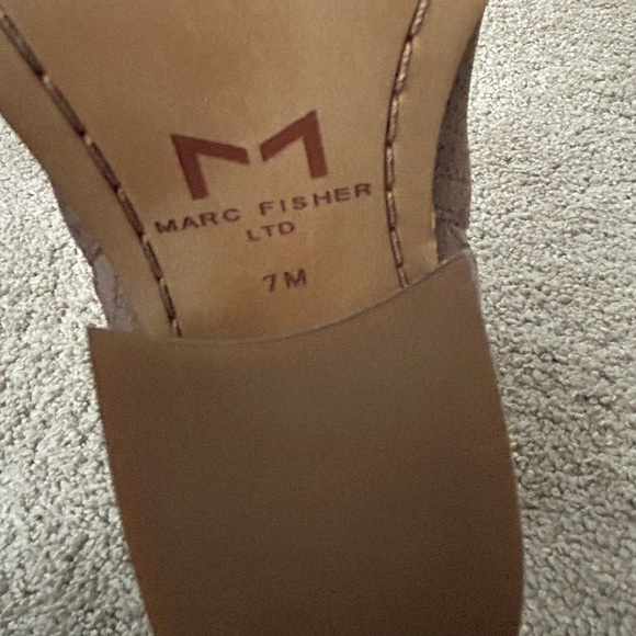 Marc Fisher Ltd taupe Dalar Perforated Suede Ankle Bootie size 7M - Picture 6 of 11